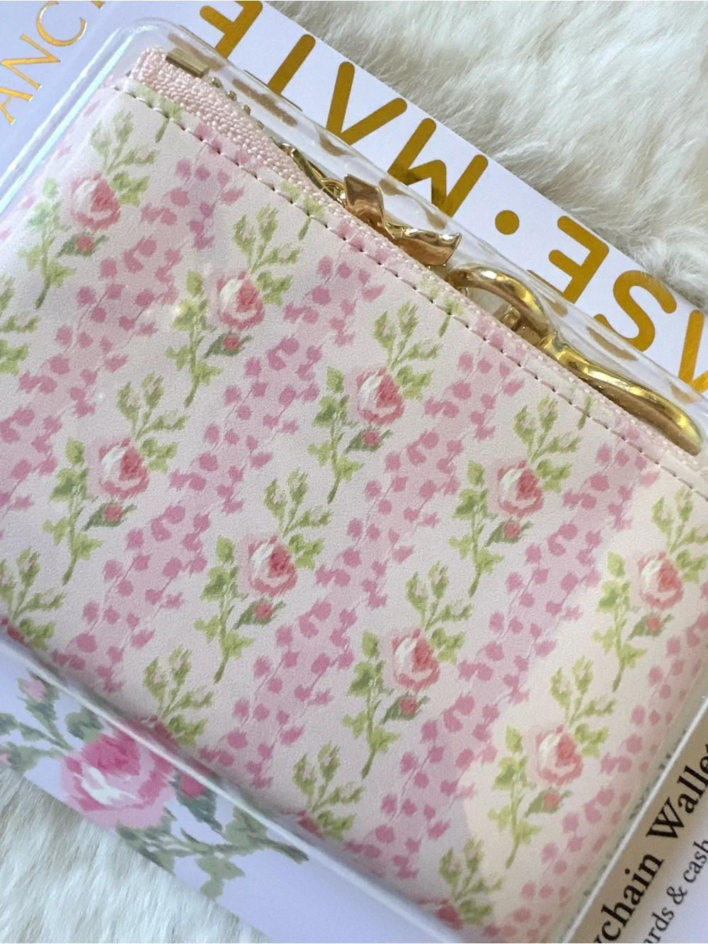 LoveShackFancy x Target - Case-Mate Blooming Heirloom Printed Keychain Wallet